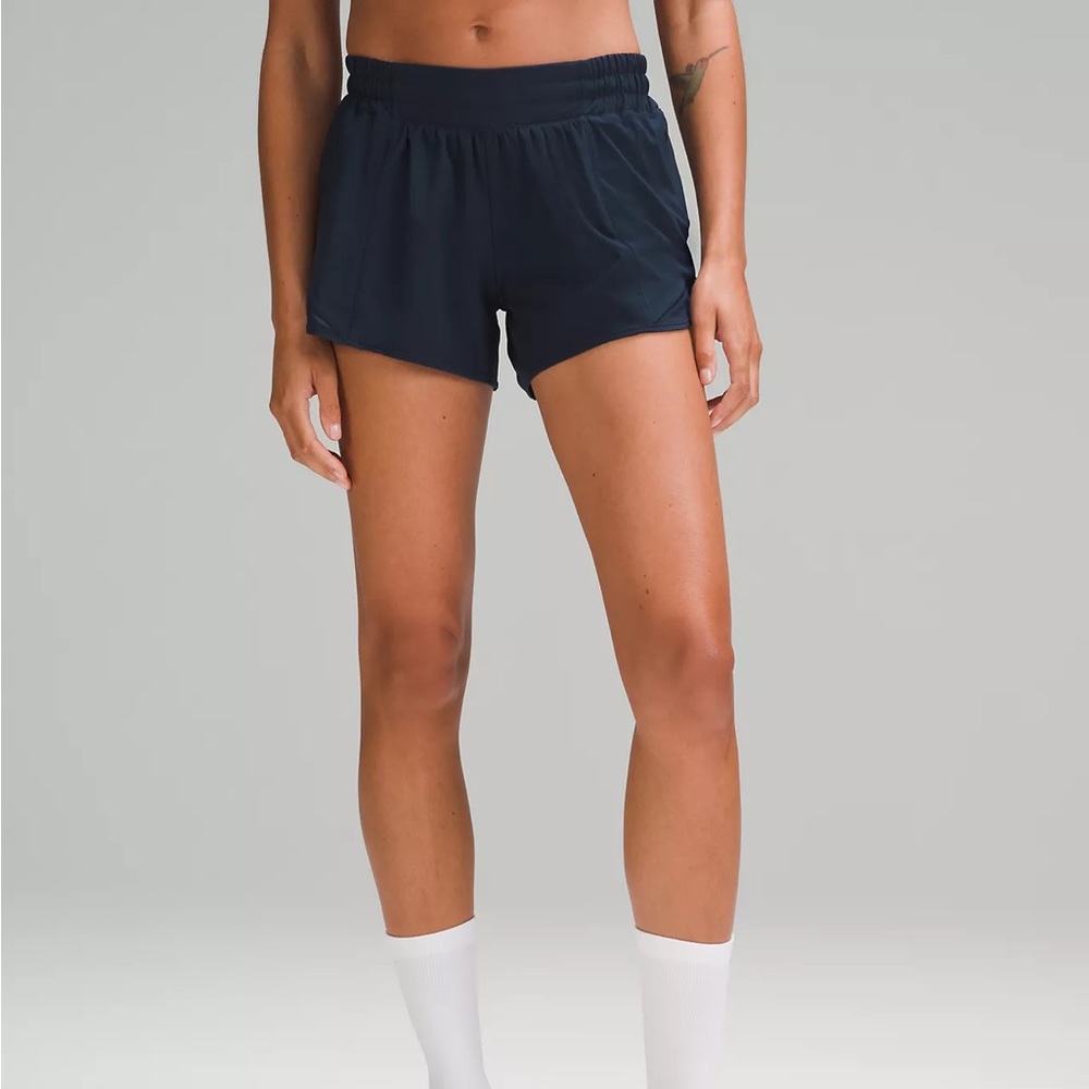 Lululemon Hotty Hot Shorts 4 inch